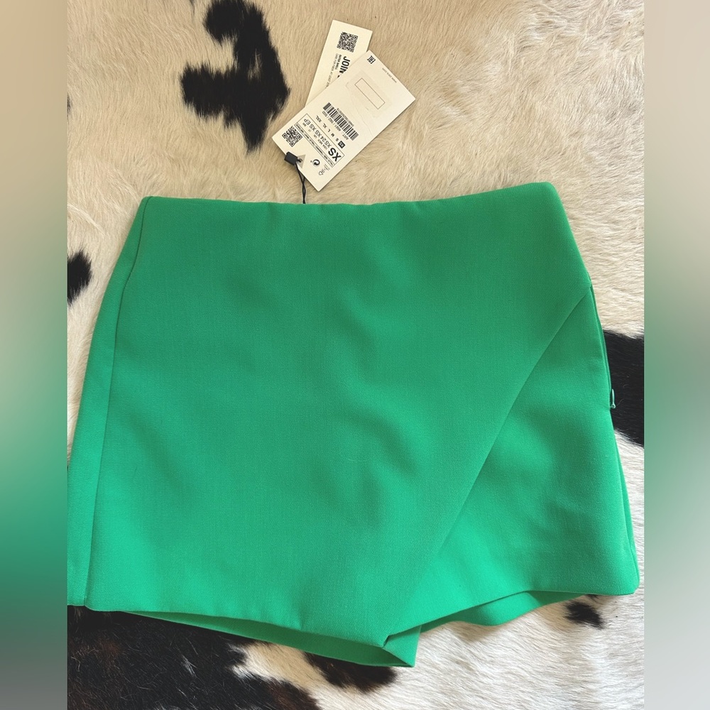 Zara Green Skort NEW! With Tags Size XS